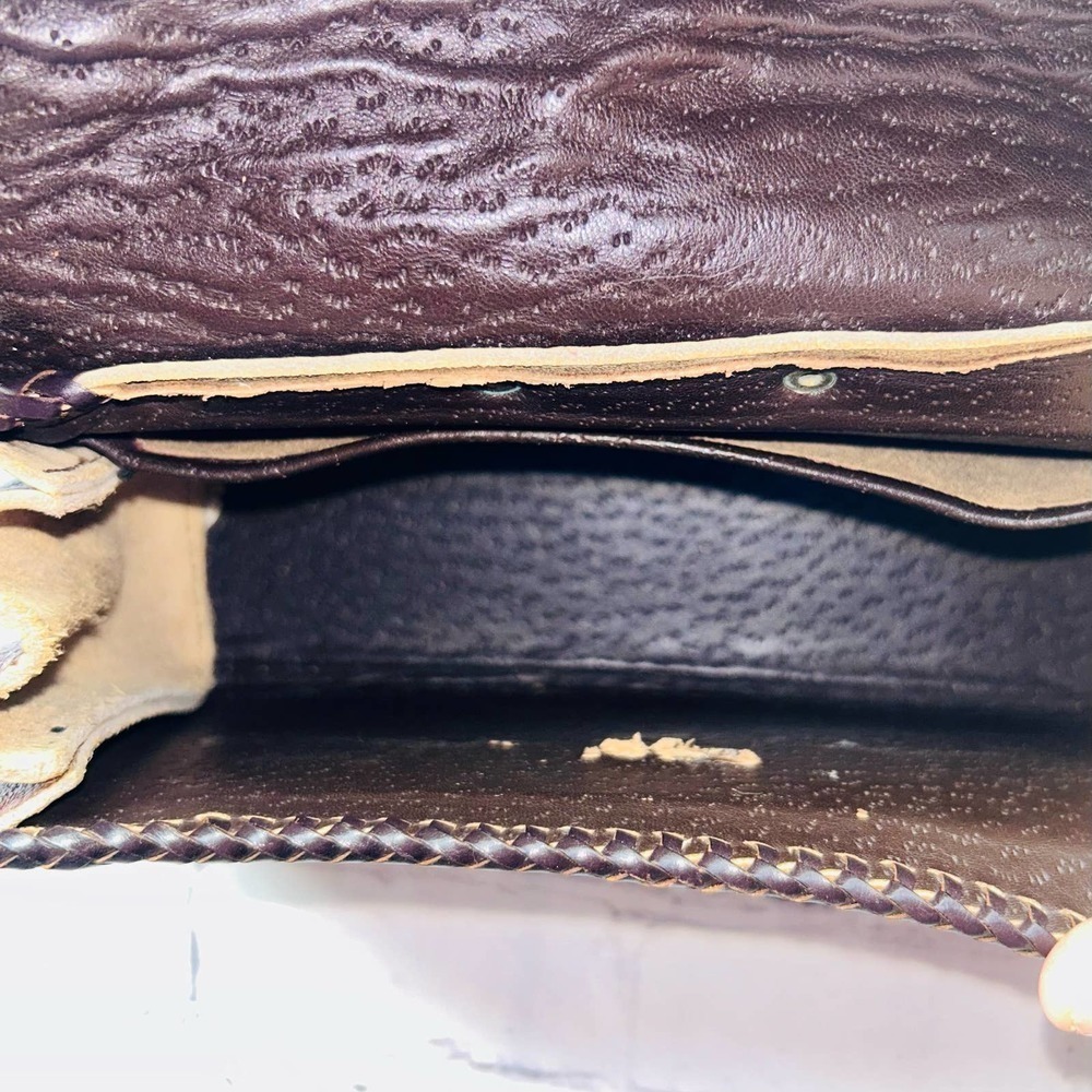 Vintage Leather Box Style Metal Clasp Hand Purse - Picture 6 of 10